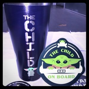 DISNEYLAND MANDALORIAN (2020) “BABY YODA” TUMBLER